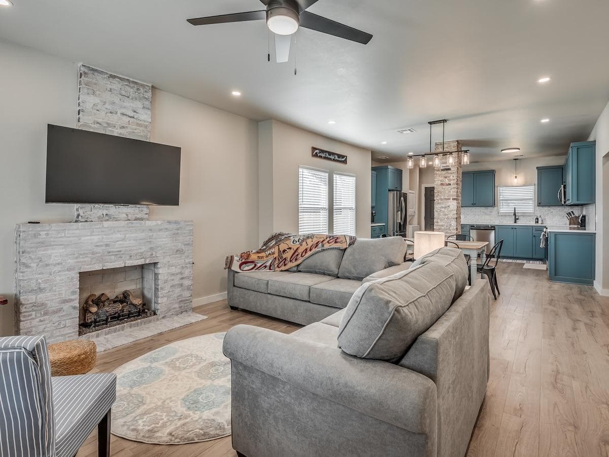 The sofa pulls out into a queen size mattress.

Gas fireplace